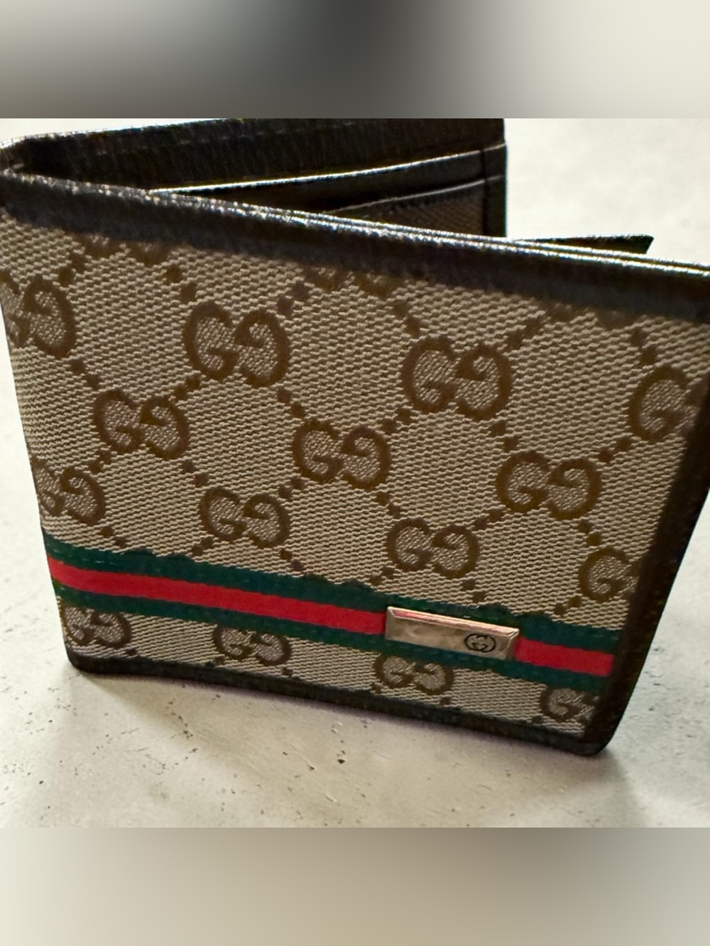 Brand New Designer-Inspired Monogram Bi-Fold Wallet 🖤💚❤️